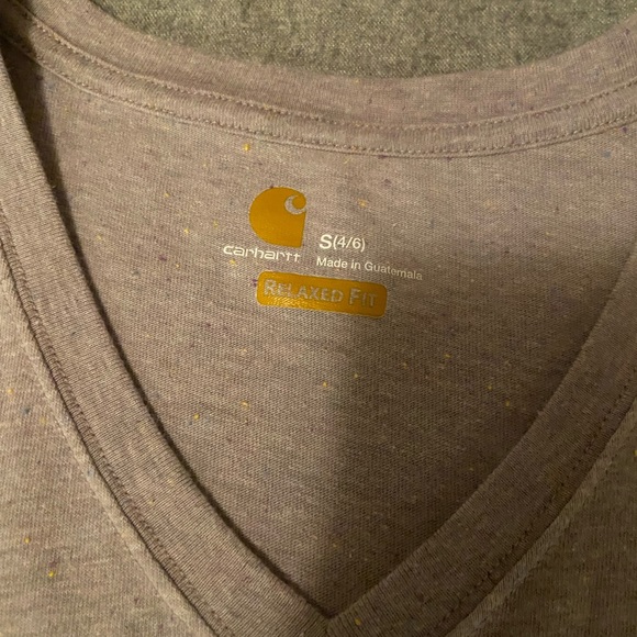 ᑕᗩᖇᕼᗩᖇT T-ᔕᕼIᖇT ᑎᗯOT - Picture 3 of 4